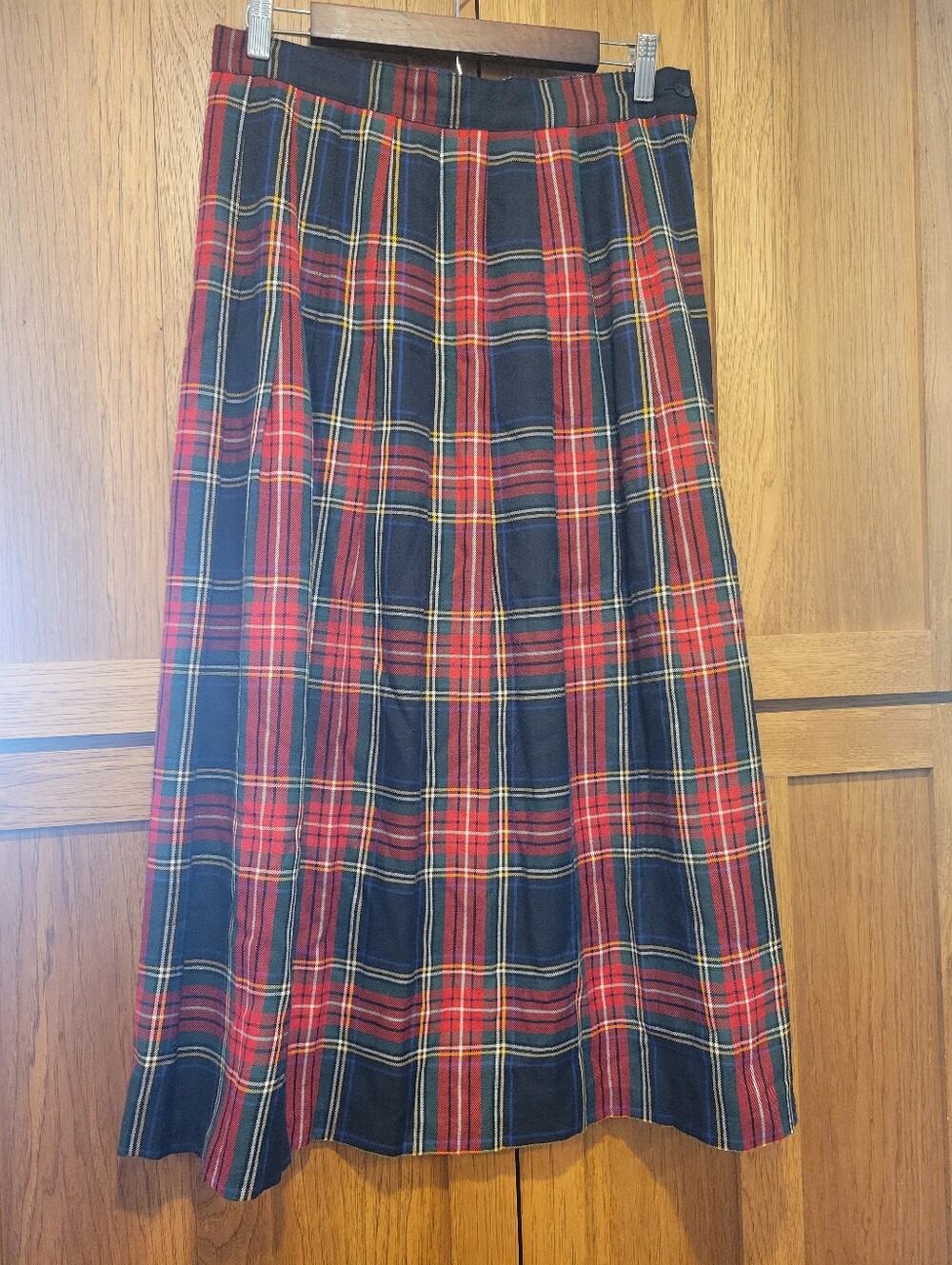 Vintage 80s Claude Womens Pleated Plaid Midi Skirt. Size 12 (See Measurements)